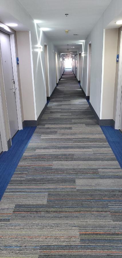 Holiday Inn Express Hotel & Suites Kinston By Ihg Buitenkant foto