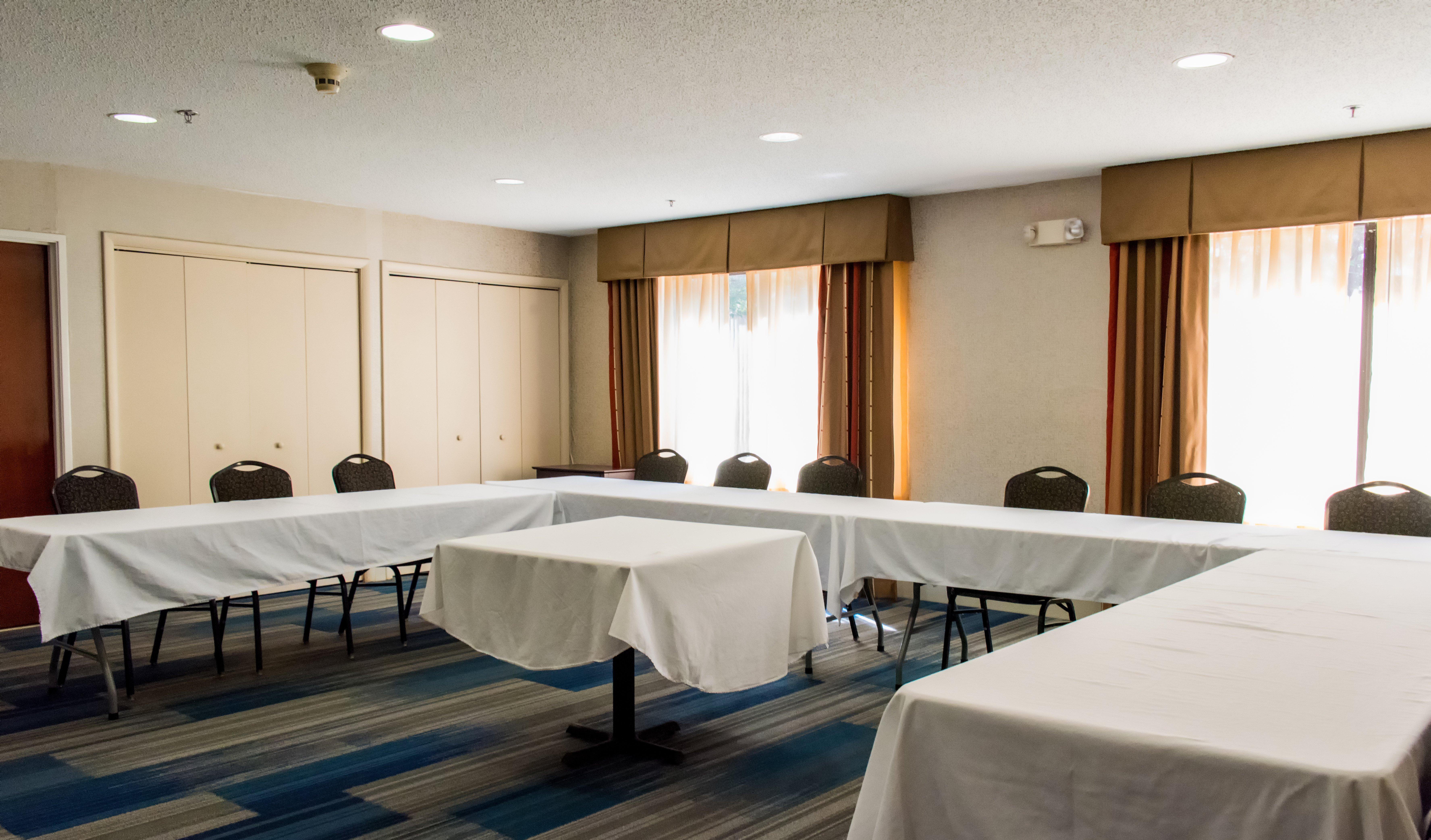 Holiday Inn Express Hotel & Suites Kinston By Ihg Buitenkant foto